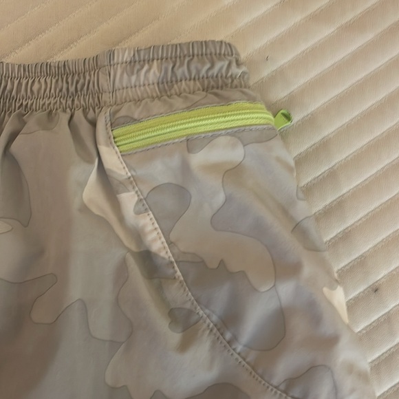 RLX camo lined athletic shorts - Picture 3 of 3